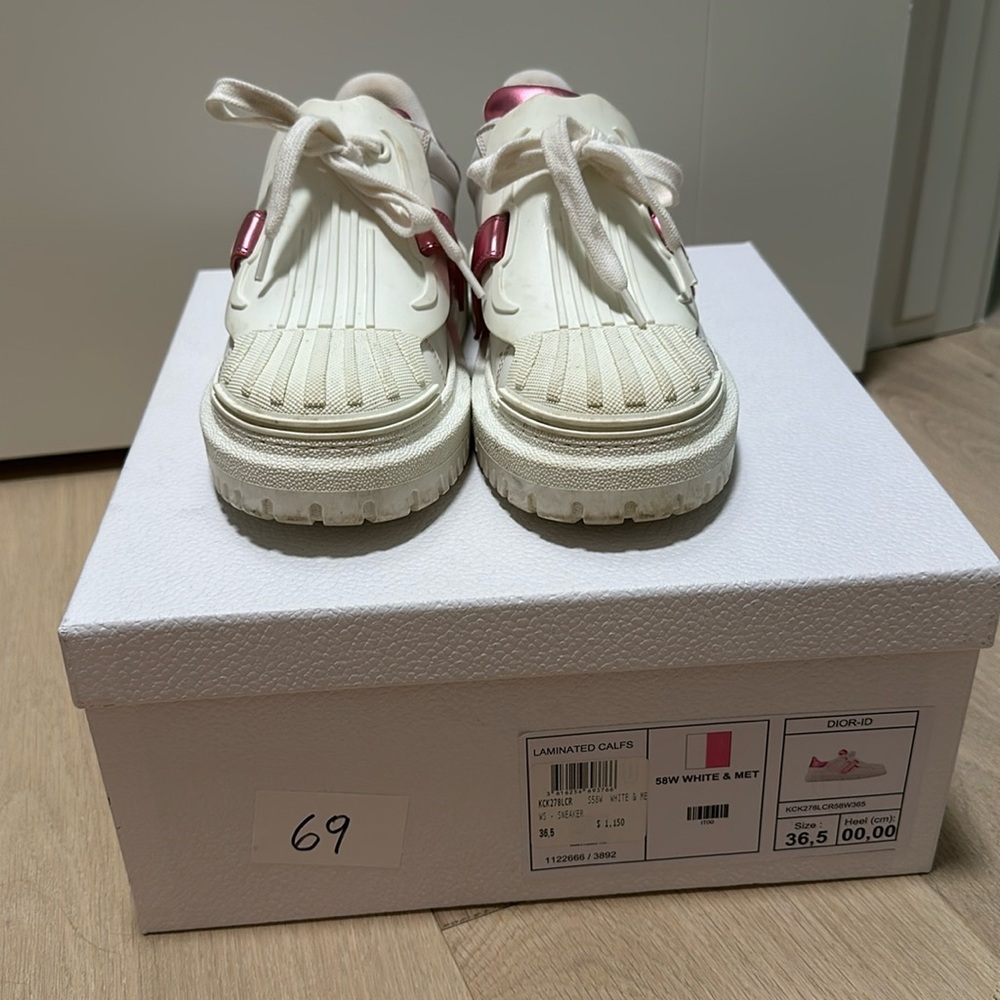 Beautiful pink and white Dior ID sneakers.